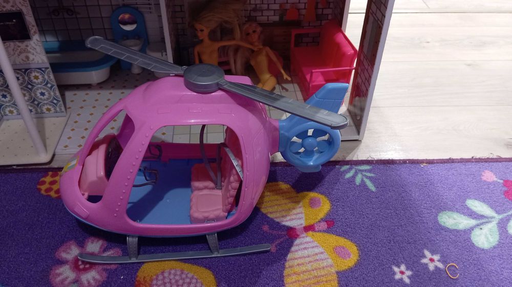 Domek dla lalek duzy