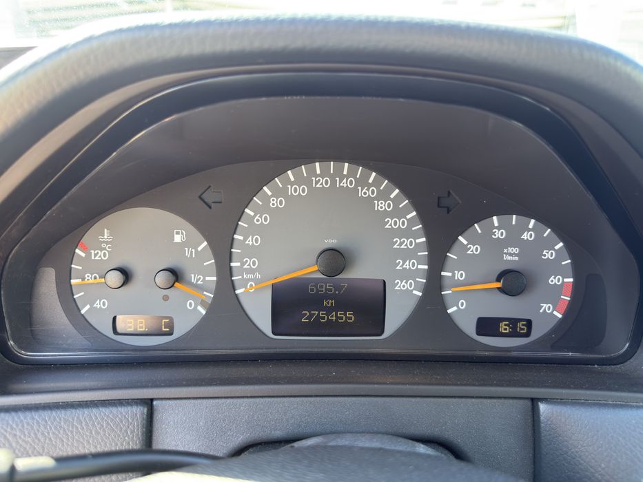 Mercedes-Benz E280 2000 w210