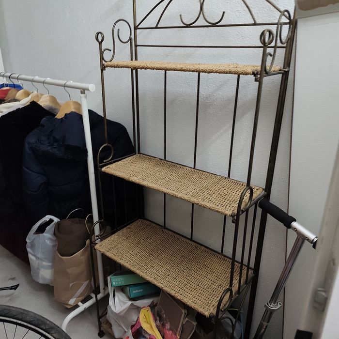 Espreguiçadeira chezlong  chair e estante em ferro e verga