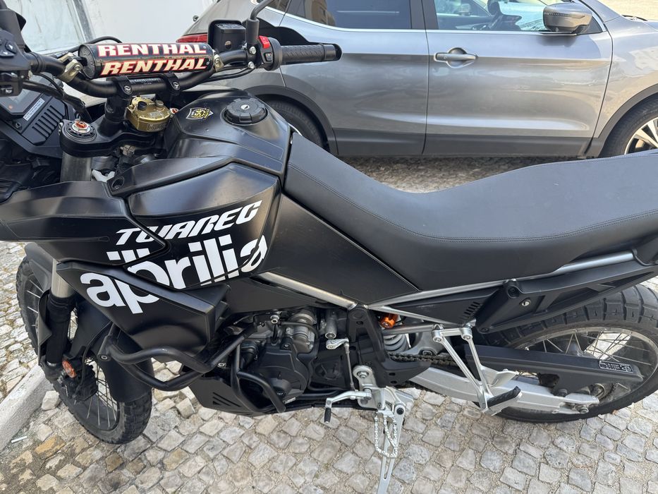 Aprilia tuareg 660