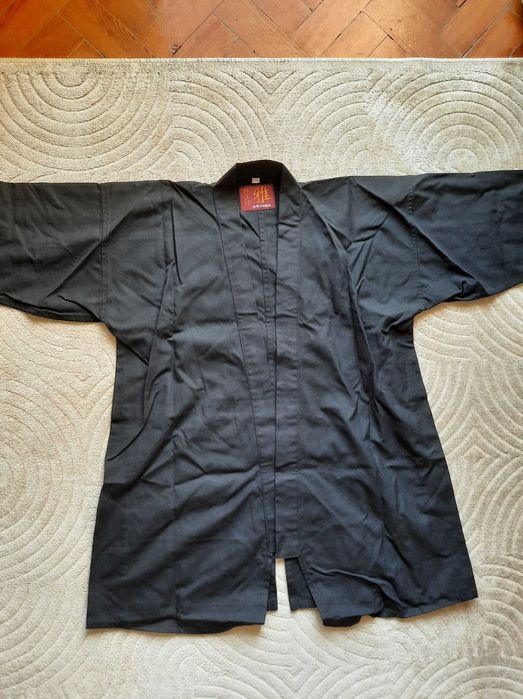 Equipamento/Dogi de Iaido - quase novo (2 meses uso)