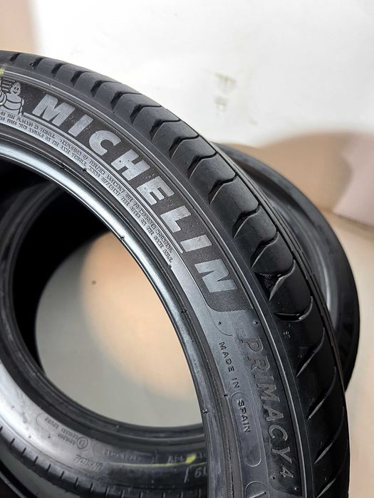 Pneus Michelin Primacy 4 (EV) - 235/40/19 - Como NOVOS