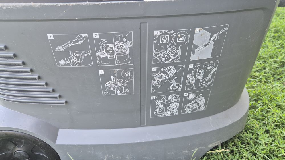 Odkurzacz piorący marki KARCHER