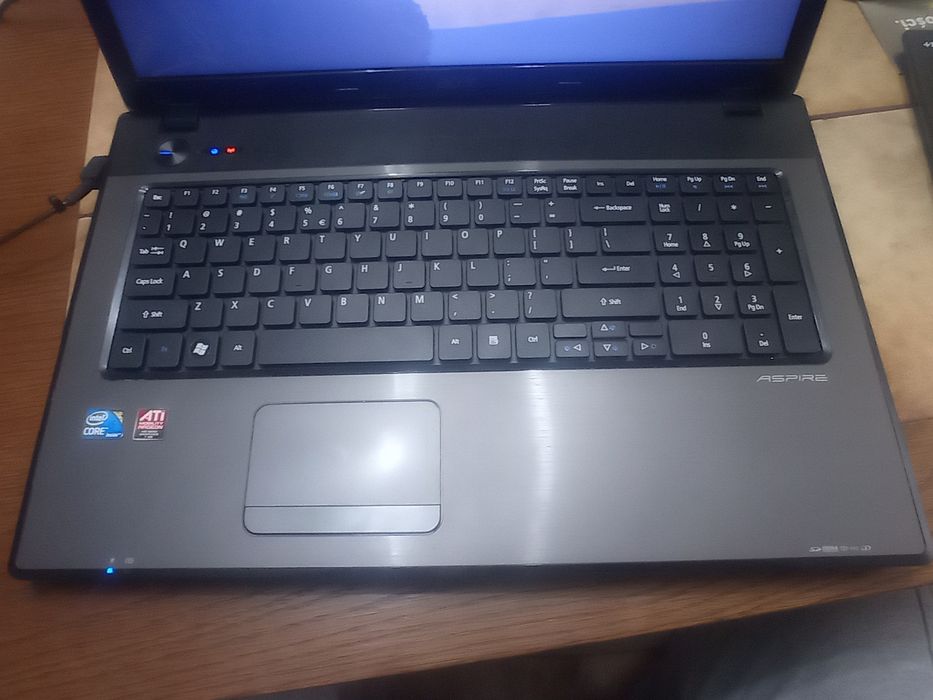 Laptop Acer 7741G 17" core i5