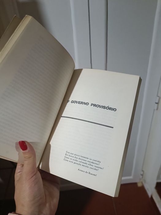 Livro "O Equívoco do 25 de Abril" de Sanches Osório