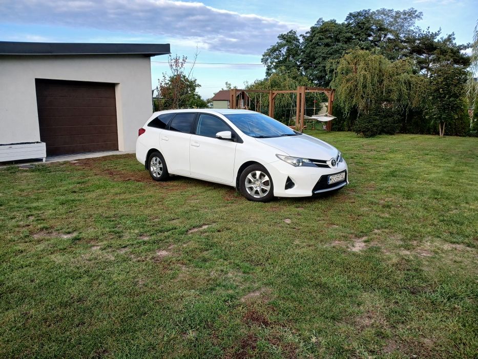 Toyota Auris 1.4 D4D kombi Polski salon bezwypadkowa