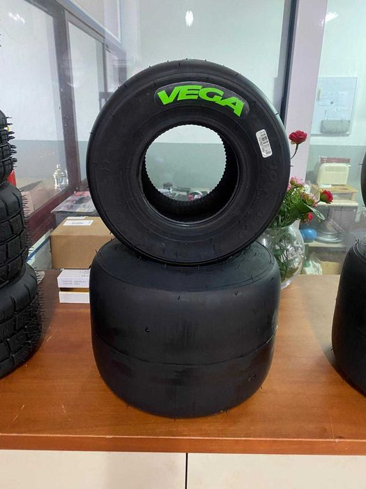 Pneus Karting Vega novos XM / XH