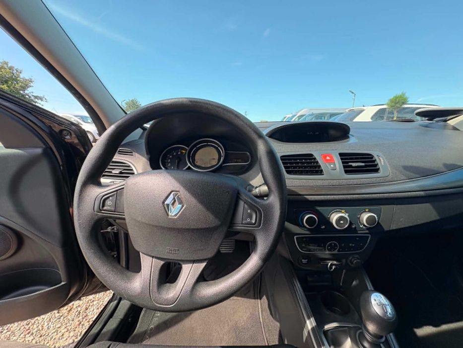 *Renault Megane 1.6*opłacony*