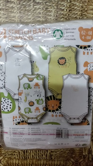 Body dziecięce nowe 4 paki