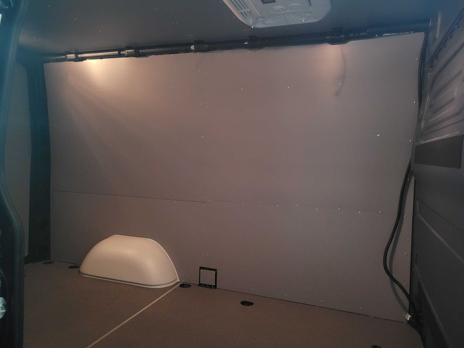 Zabudowa busa, paki Mercedes Sprinter L3H2 podłoga, boki, nadkola