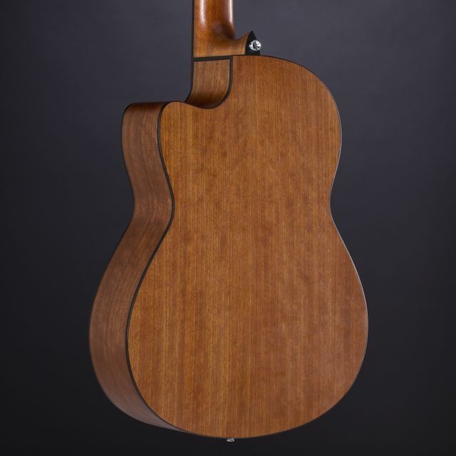 Guitarra clássica Yamaha CGX 122 MCC NAT. Tampo em cedro maciço canadi