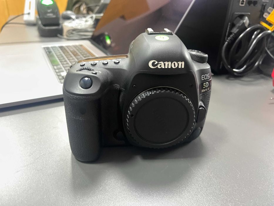 Canon EOS 5D Mark IV Estado: Muito Bom