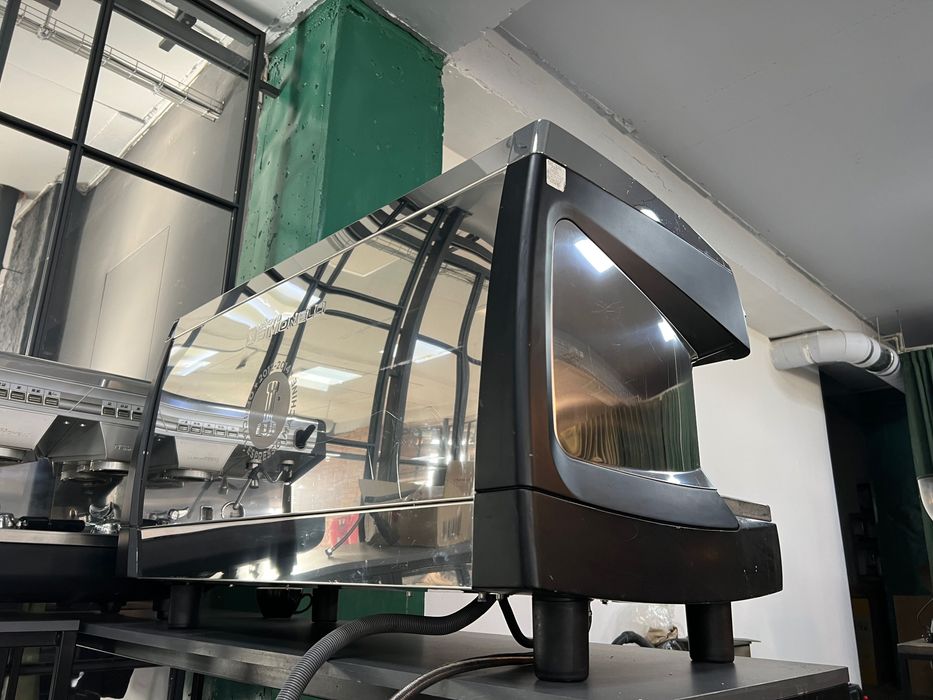 Кавова машина Nuova Simonelli Aurelia 2 мультибойлерна