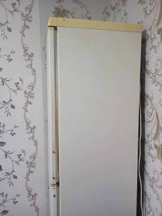 Продам холодильник б/у