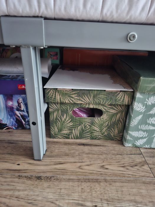 Łóżko metalowe rozkładane