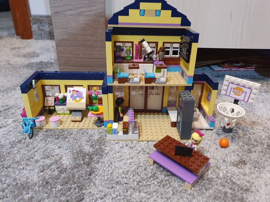 Lego Friends Szkoła w Heartlake 41005