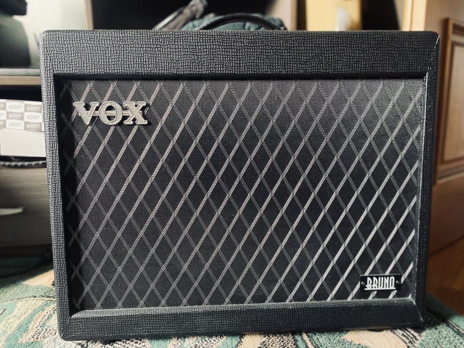 Vox Tony Bruno TB18C1 комбопідсилювач (Fender, Marshall, Mesa Boogie)