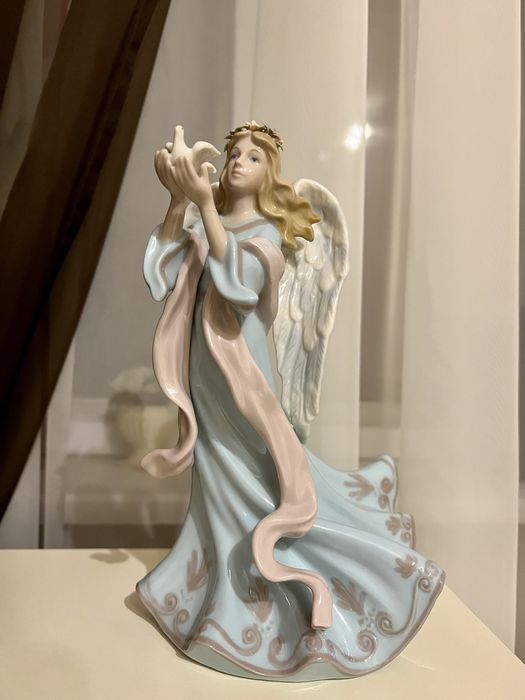 Статуэтка ангел девушка pavone