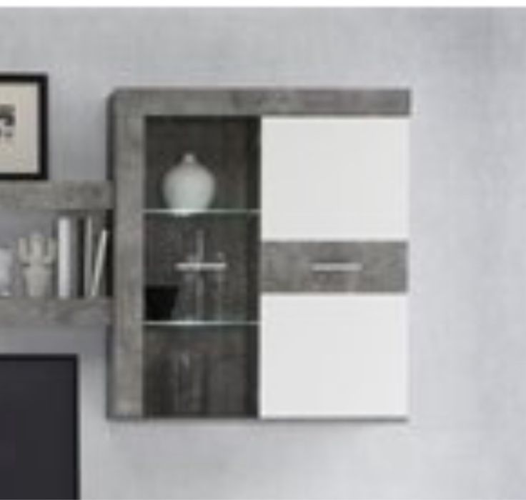 Móvel de Parede com vitrine