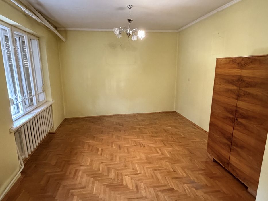 Будинок затишна вулиця Підгоряно