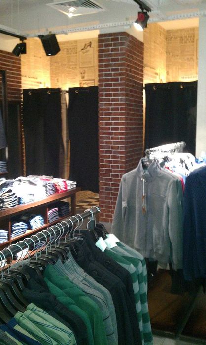 Meble Sklepowe - wyposażenie sklepu Medicine 150mkw