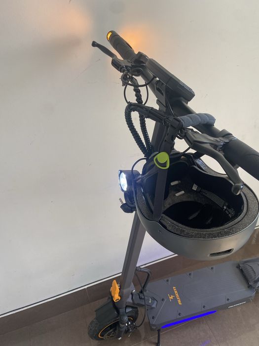 Trotinete Elétrica Ausom K20 - Como Nova