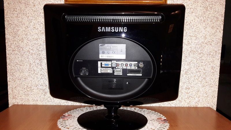 Monitor Samsung.
