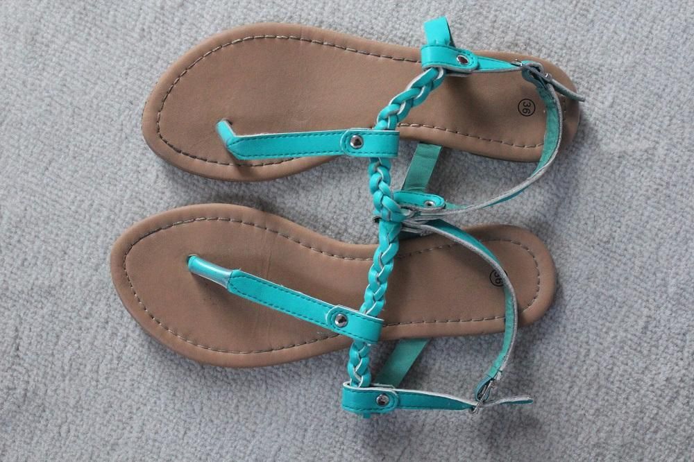 Sandały dziewczęce roz. 36