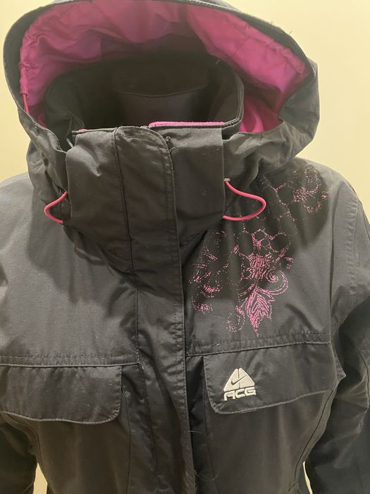 Sprzedam kurtke damska Nike roz L