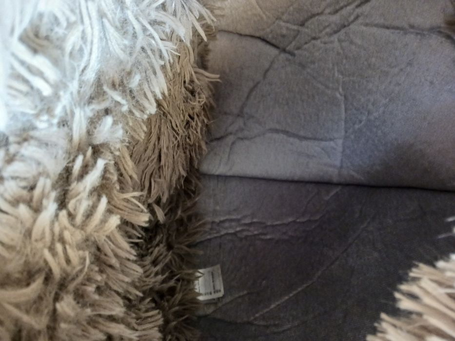 Cama fofinha e felpuda para gatos