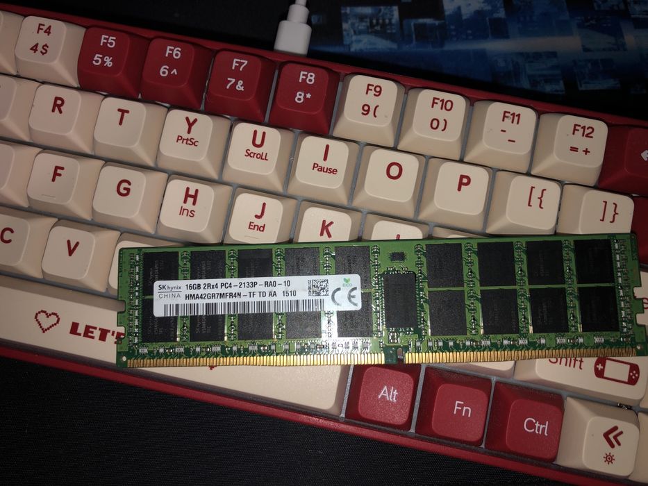 Оперативна памʼять Sk hynix 16 gb DDR4