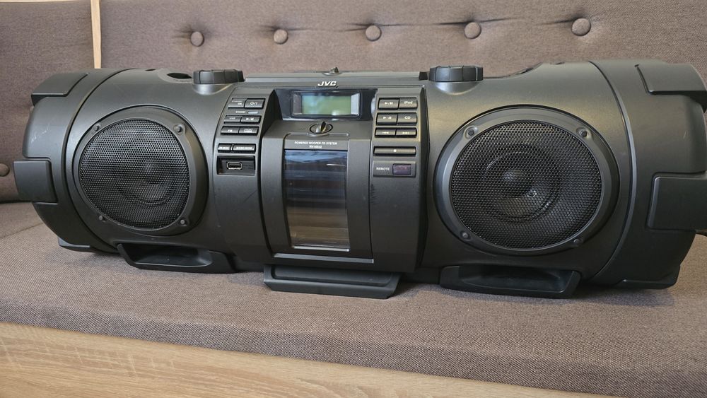 Бумбокс JVC RV-NB52B