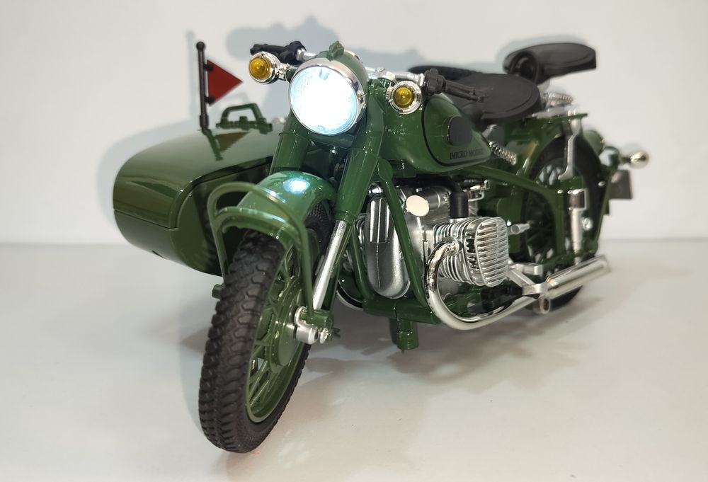 УРАЛ М-72 модель мотоцикла СССР 1:9 Металл Звук Свет