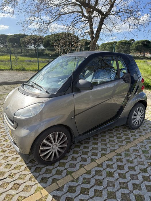 Smart Fortwo c/ poucos km - disponivel