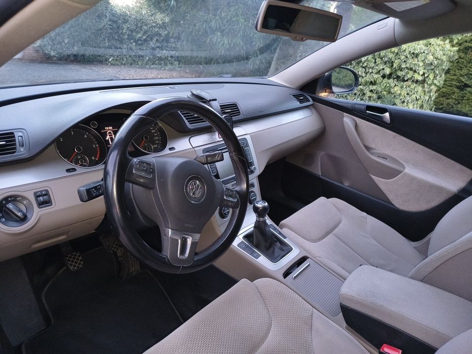 VW Passat 1.6 TDI — photo 5
