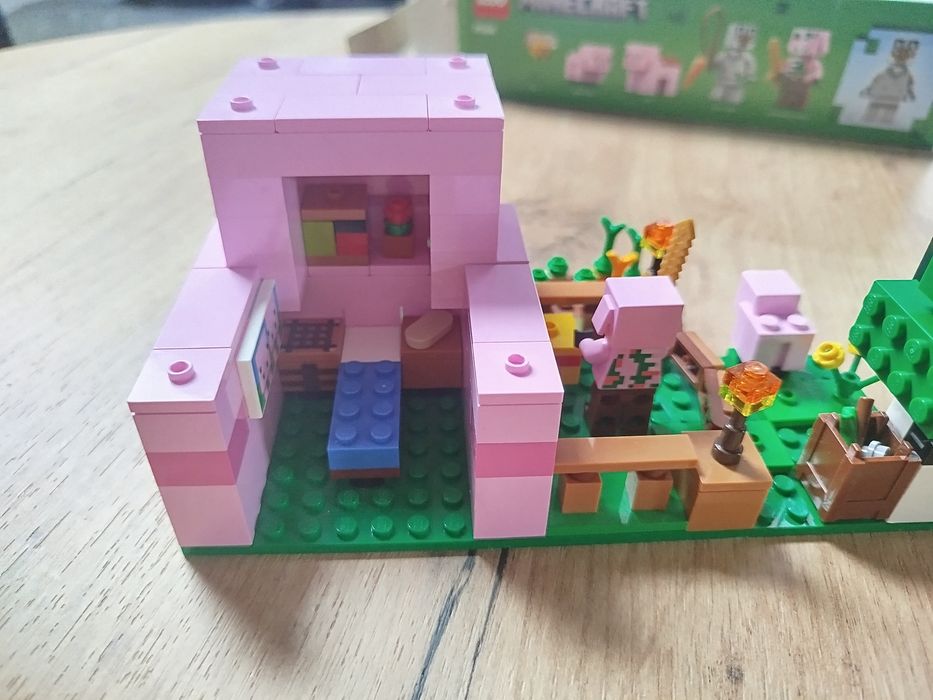 Lego Minecraft 21268 dom prosiaczka