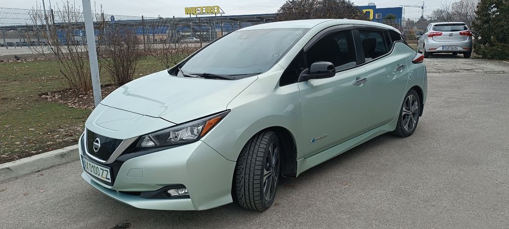 Продам Ніссан leaf