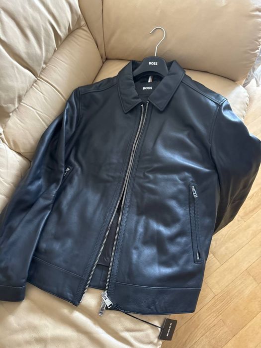 Кожаная куртка Boss темно- синяя