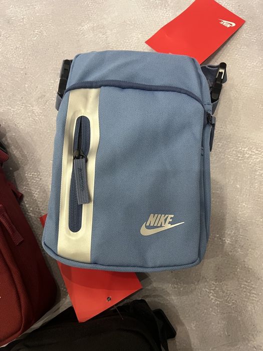 Сумка сумочка месенджер nike tech fleece Nike TechPack найк теч фліс