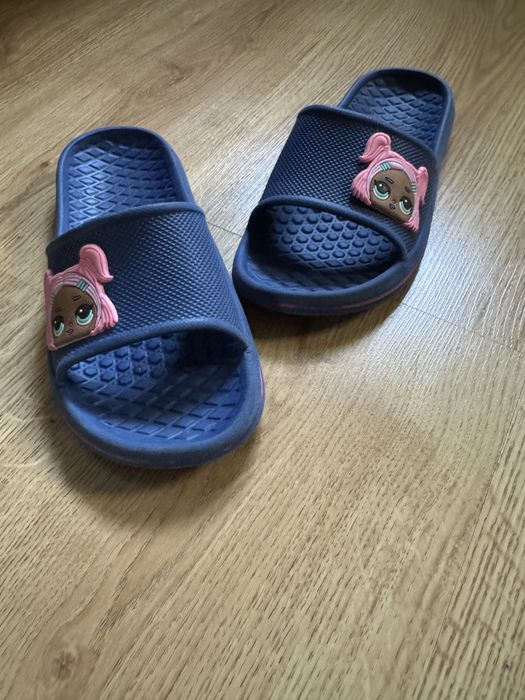 Klapki granatowe