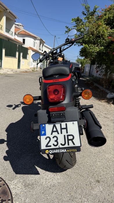 UM Renegade Vegas 125cc de 2021. Praticamente nova. 2700 kms