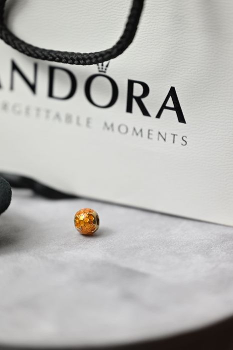 Оригінальний Шарм Pandora колекція "Золотистий мед та соти"