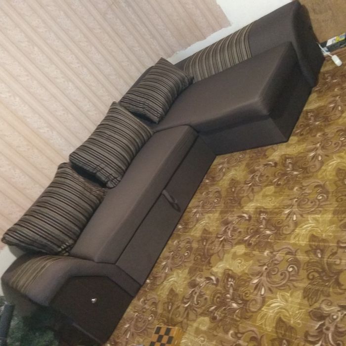 Продам м,який уголок