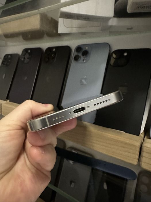  iPhone 16 Pro Max 256gb Natural Titanium Neverlock Хороший стан