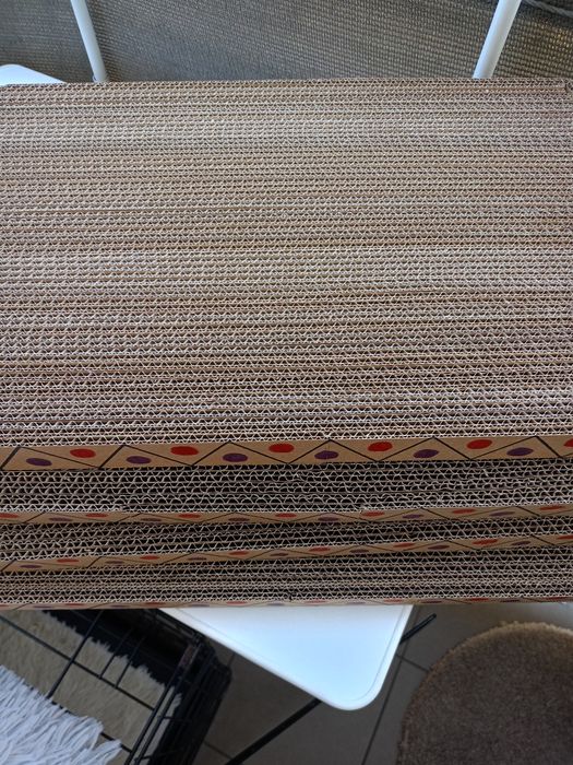 Sprzedam nowe drapaki kartonowe dla kotka