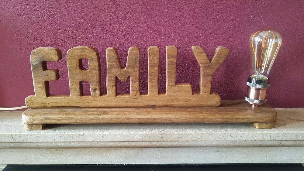 Candeeiro rústico em madeira