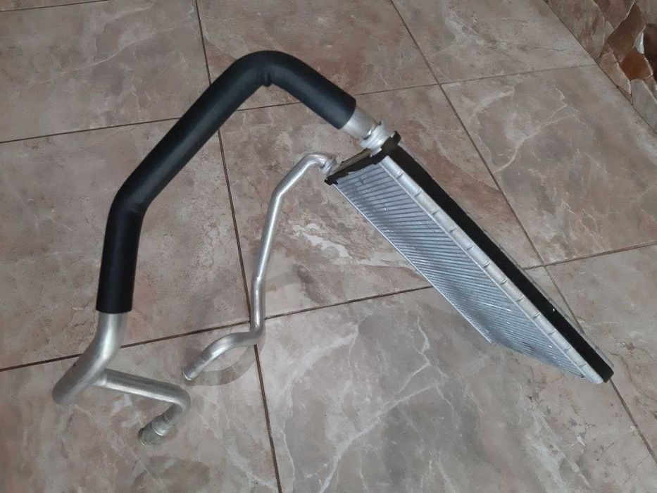 Продам радиатор печки передних пассажиров на Хонду Пилот .