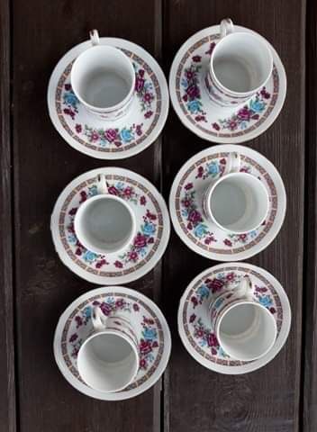 Porcelana chińska 6 filiżanek i talerzyków