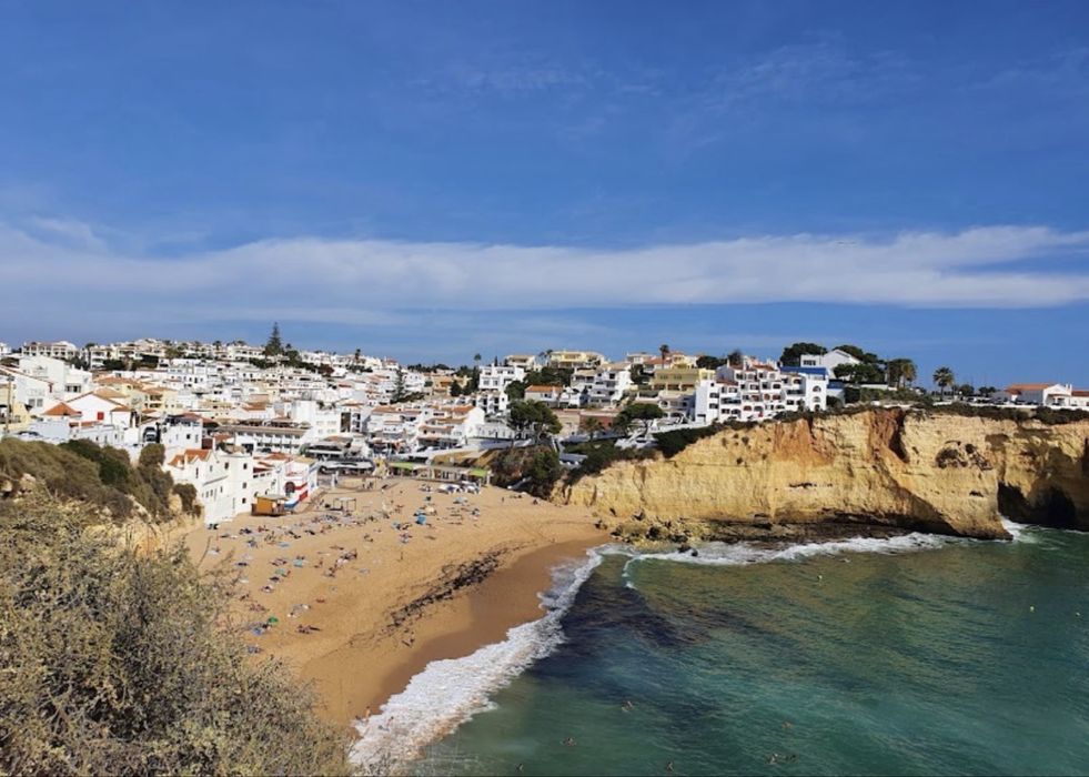 Trespasse de Snack-Bar Equipado – Praia do Carvoeiro