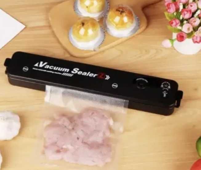 Вакууматор  Vacuum Sealer чёрного цвета